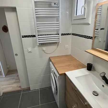 Bel Coeur De Village Apartment